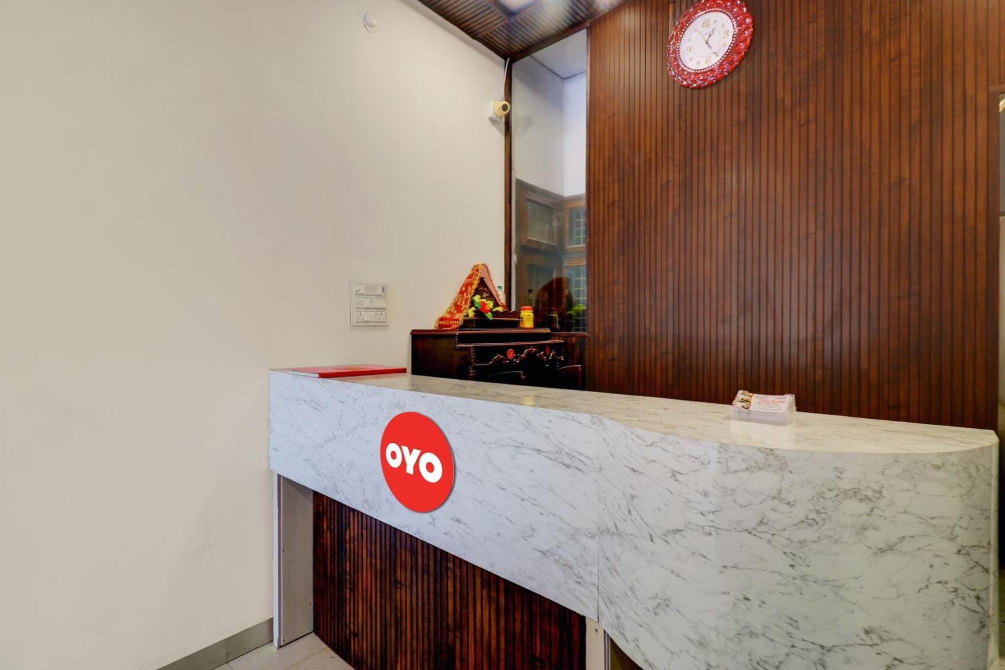 Hotel O Om Pushp Residency Mathura Exterior foto